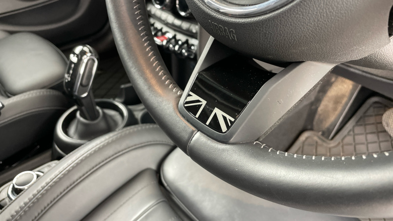 MINI Hatchback 1.5 Cooper Exclusive Premium 5dr Auto Petrol Hatchback